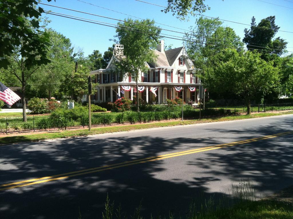 River House Inn Snow Hill Exterior photo