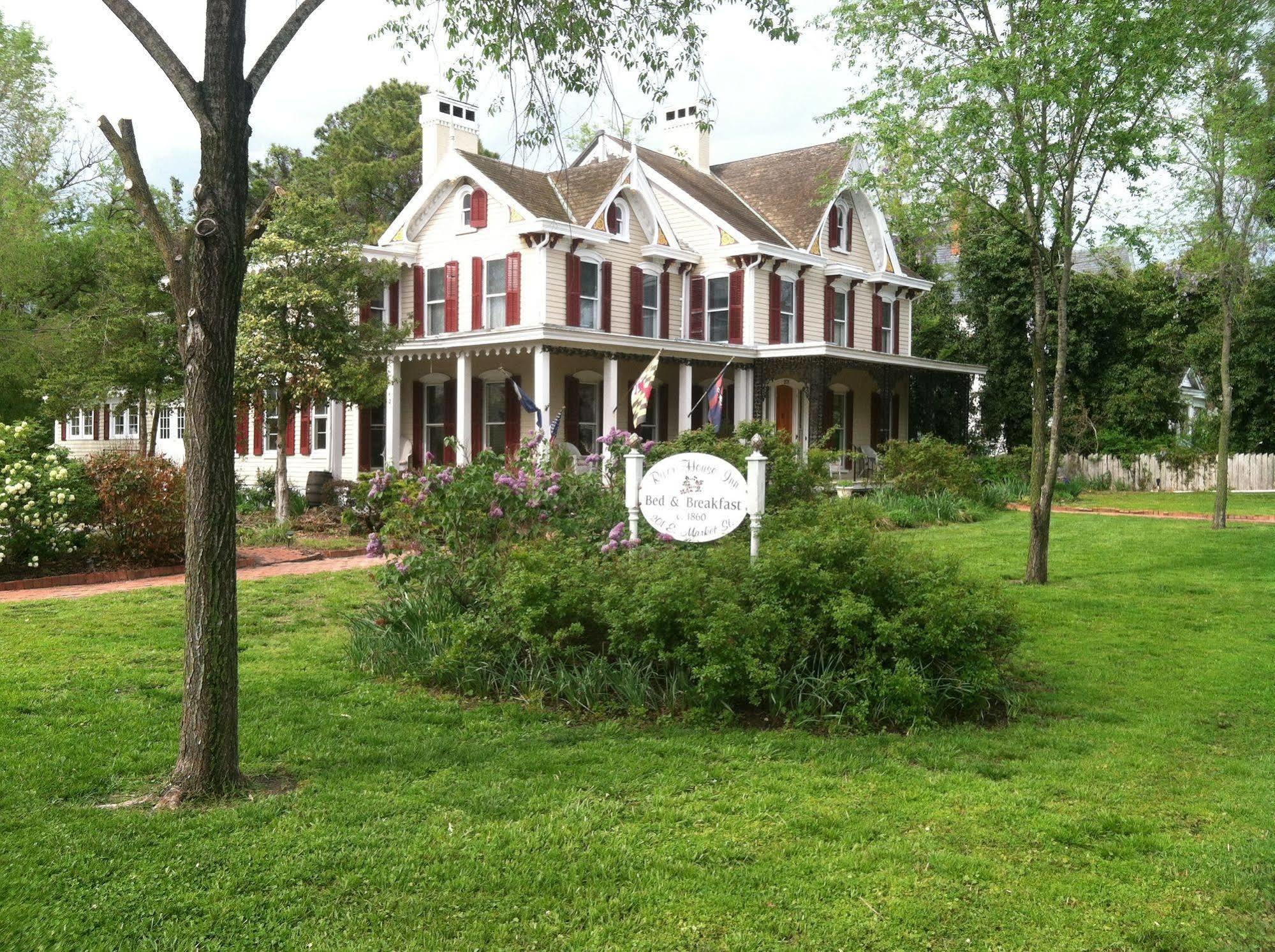 River House Inn Snow Hill Exterior photo